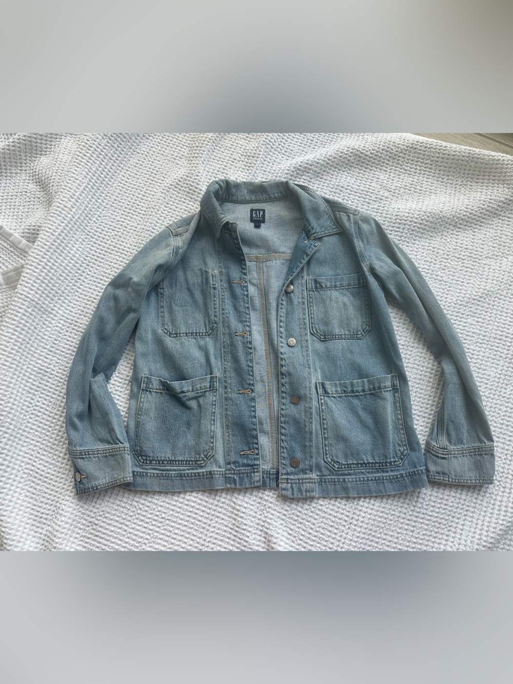 GAP Light Wash Denim Jacket XS